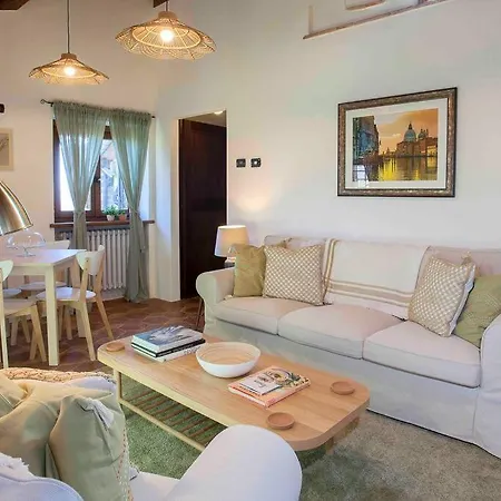 Apartment Tuscan Escape Luxury 2 Bedroom With Pool